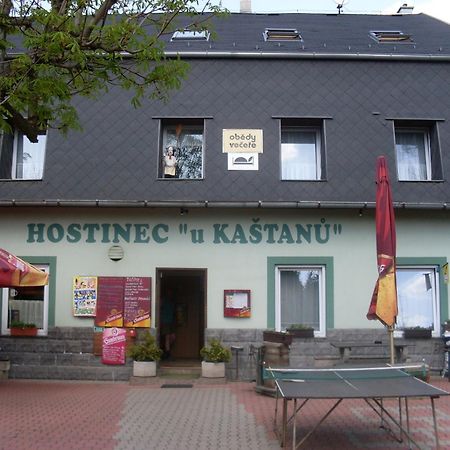 Pension U Kastanu การ์โลวีวารี ภายนอก รูปภาพ